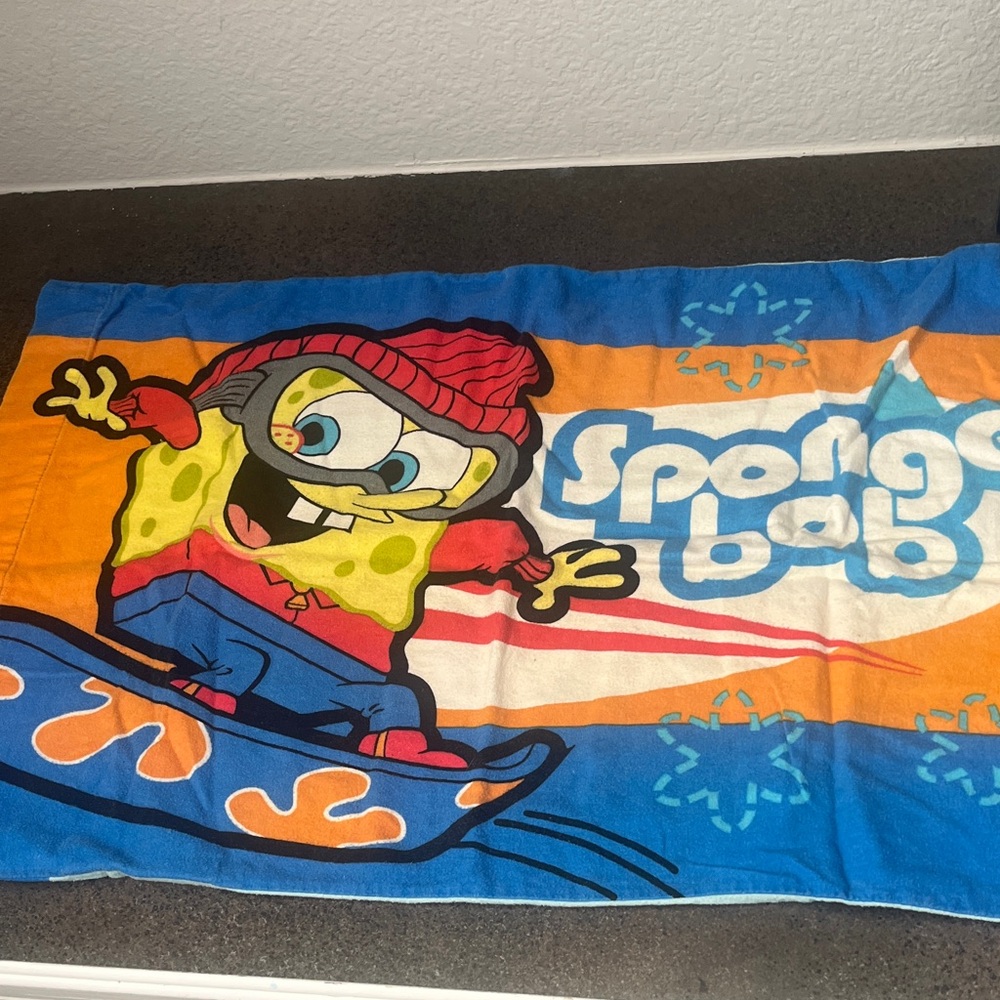 SpongeBob snow boarding/ winter twin nearly vintage flannel sheet set.  Rare